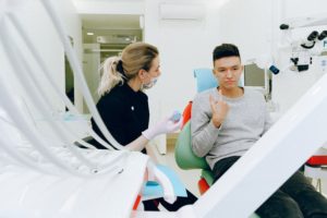 5 Ways to Treat Teeth Sensitivity | Klamath Smiles